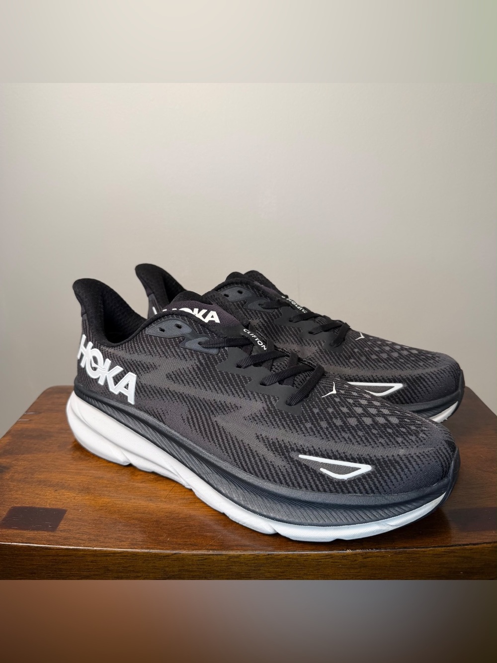 HOKA Clifton 9 Men’s 12.5 D Black White Running Shoes 1127895 BWHT